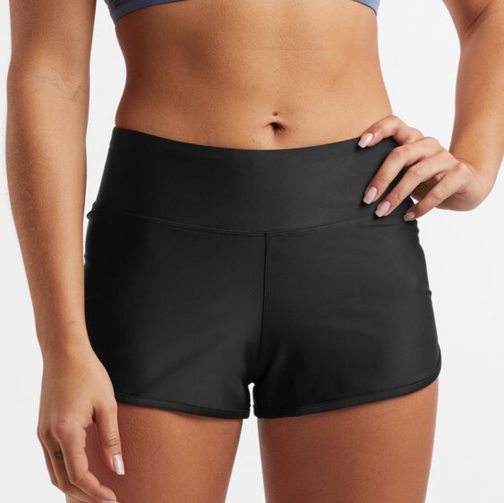 Title nine Nalu Paddle Board SwimShorts sz L